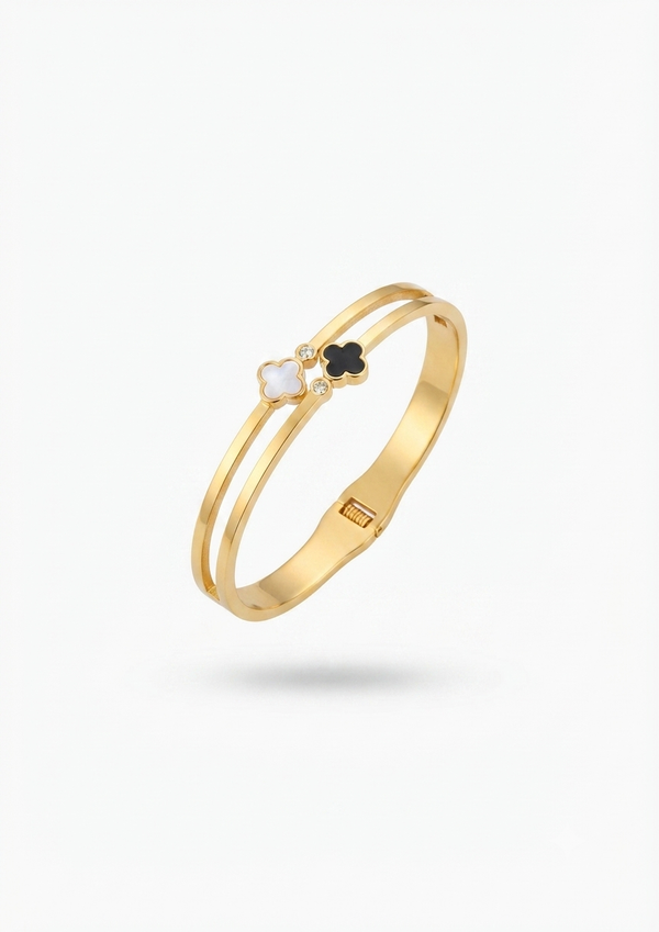clover motif Premium Bracelet