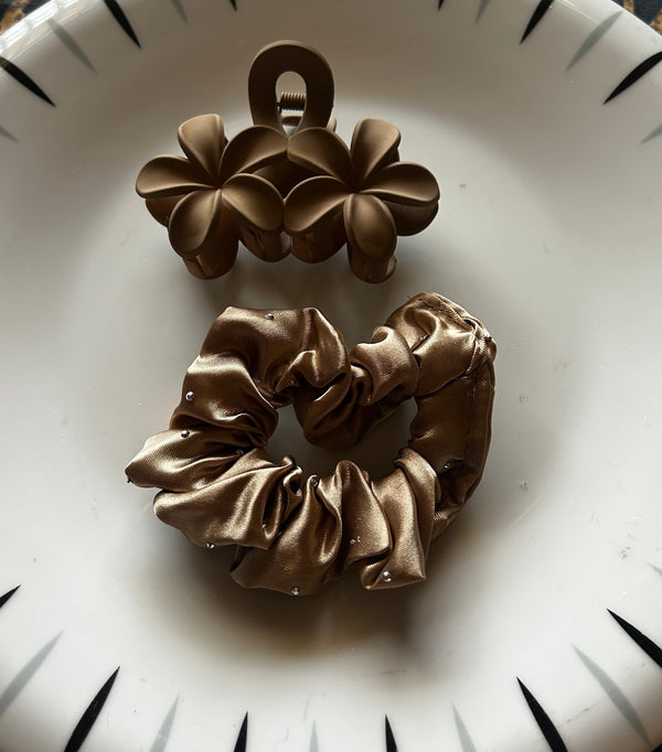 Hair Accessories Combo Set | Flower Hair Clips & Soft Fabric Scrunchies for Women & Girls