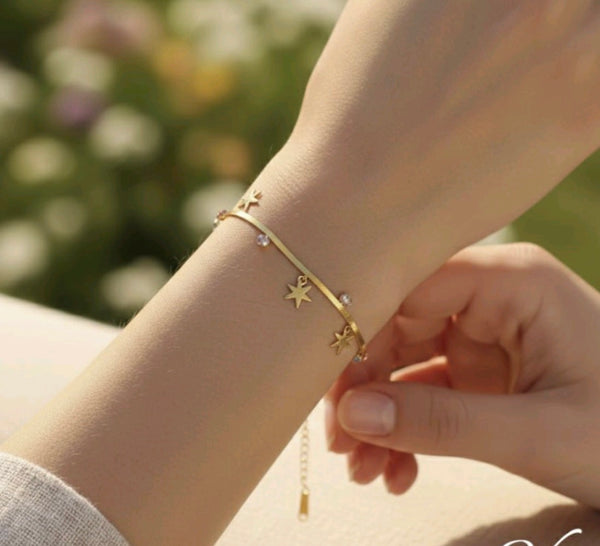Sparkling stars charms chain bracelet 18k gold plated