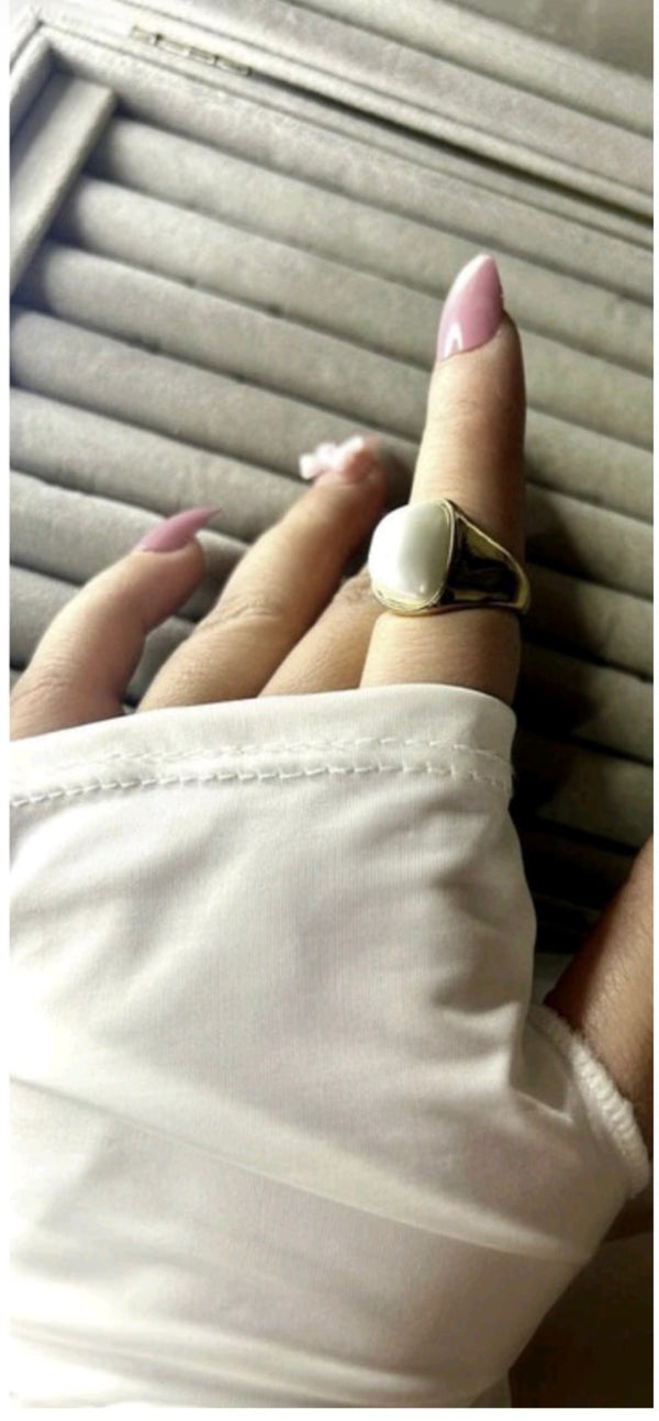 Classic Lustre Pearl Signet Ring