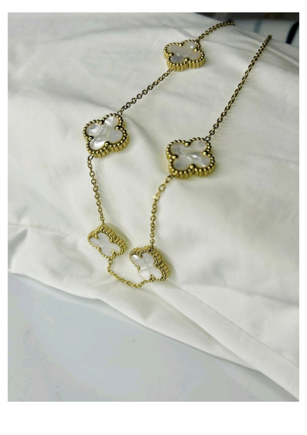 Signature White Clover Range Anti Tarnish 18k gold plated necklace