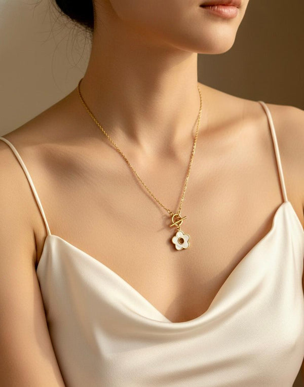 Royal Mother of Pearl Floral anti-tarnish Necklace